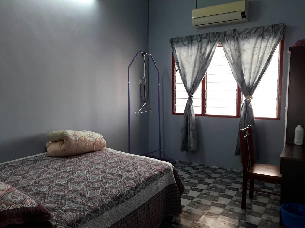 Homestay Ustaz Тайпинг Экстерьер фото